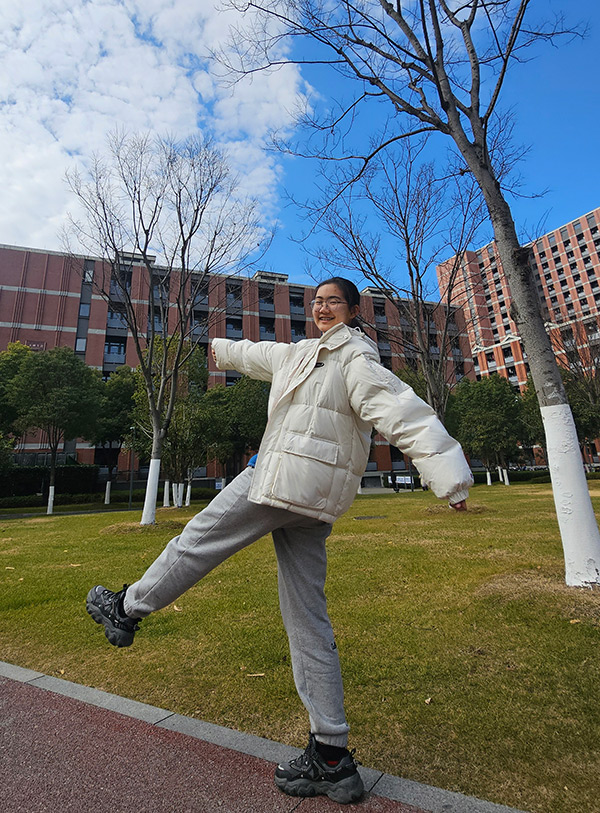 龙港区龙湾中央商务区初级中学——陈一诺.jpg